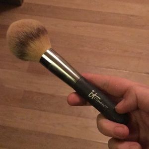 IT No 8 wand ball brush